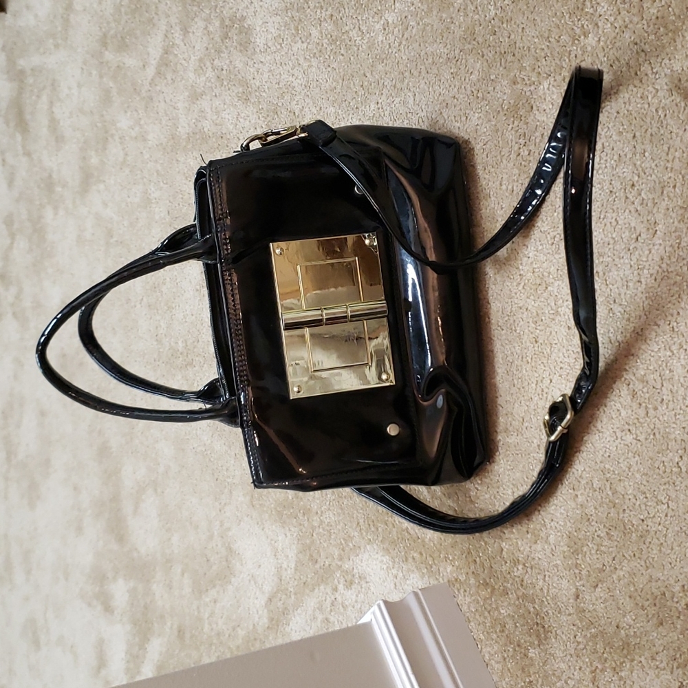Black handbag purse